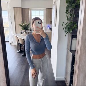 SHEIN Blue Long Sleeve Crop Top (Size Small)